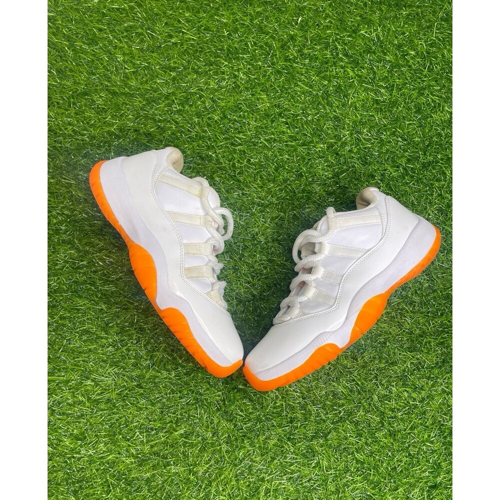 Air Jordan 11 Retro Low Citrus Size Kid's 5Y - Picture 4 of 7